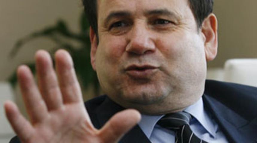 Yal&ccedil;ın'dan sonra sıra 5 gazeteciye gelecek