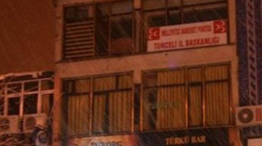 MHP İl Başkanlığı &ouml;n&uuml;nde patlama