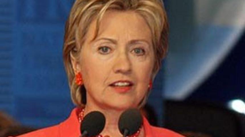 Clinton: 'Şimdilik vurmuyoruz ama...'