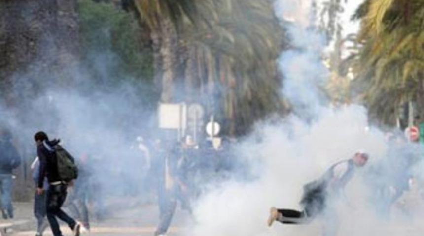 Türkiye Tunus'a uçak gönderiyor