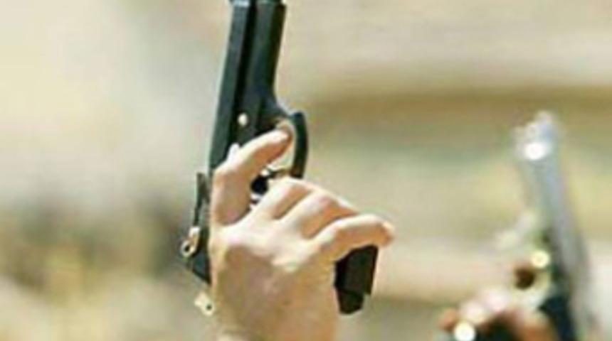 Asker eğlencesinde asker annesi &ouml;ld&uuml;r&uuml;ld&uuml;!