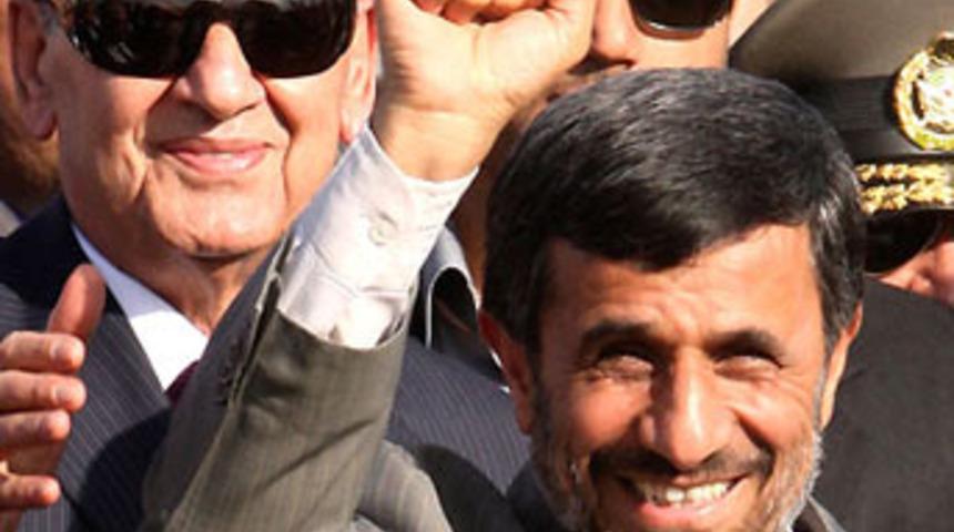 Ahmedinejad İsrail'i taşlayacak
