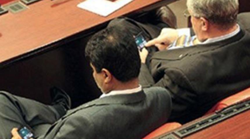 Meclis'te vekiller okeyde