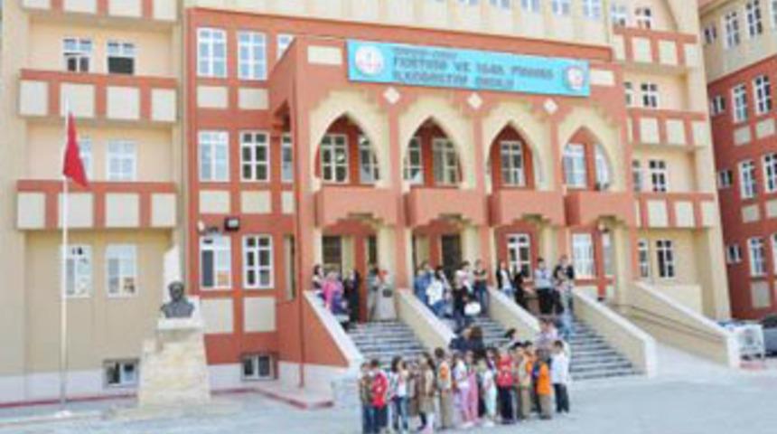 Okul a&ccedil;ılışında T&uuml;rkiye- İsrail krizi