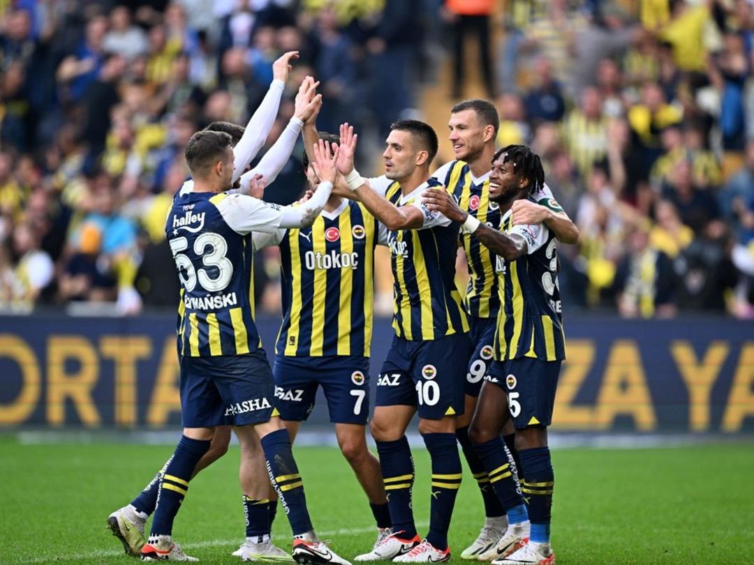 Ünlü futbol veri sitesi Süper Lig için olay yaratacak tahminlerde bulundu! Hem şampiyon olacak takımı, hem de düşecek takımları açıkladı 1080xauto