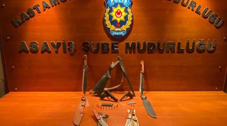 Kastamonu’da silah operasyonu: 3 gözaltı