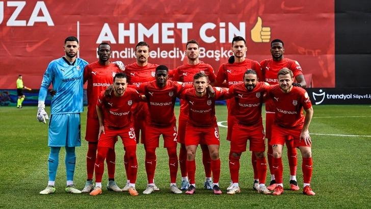 Ünlü futbol veri sitesi Süper Lig için olay yaratacak tahminlerde bulundu! Hem şampiyon olacak takımı, hem de düşecek takımları açıkladı 728xauto