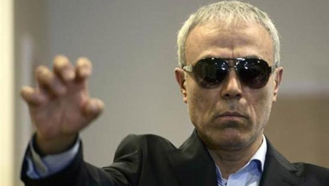 Yağmadan yargılanan Ağca elini masaya vurarak b&ouml;yle tehdit etmiş: Sen zenginsin, bu daireyi vereceksin