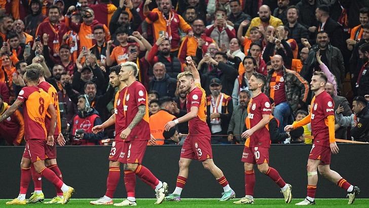  Galatasaray-Sparta Prag maçının skorunu tahmin etti! Kimin kazanacağını söyleyip şifreleri paylaştı... 728xauto