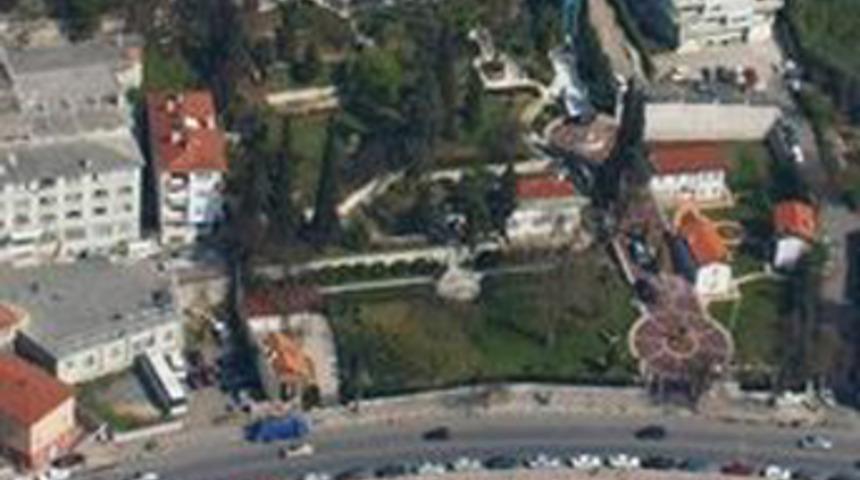 Remzi Gür Aslanlı Köşk'ün tapusunu aldı