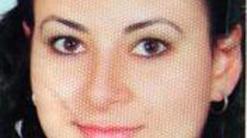 4 yaşındaki kızının yanında intihar etti