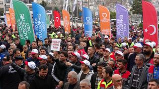 Ordu Büyükşehir'de belediye işçilerine yapılan zam büyük sevince yol açtı! Paramız var ki veriyoruz