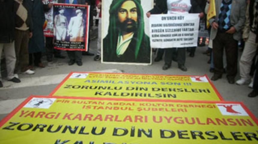 Alevilerin eyleminde 'provokasyon girişimi'