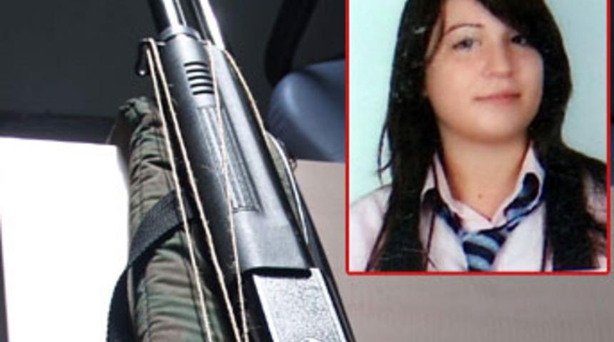 Dizi seyrederken arkadaşını öldürdü