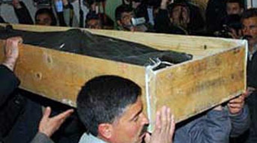 Öleceği içine doğdu