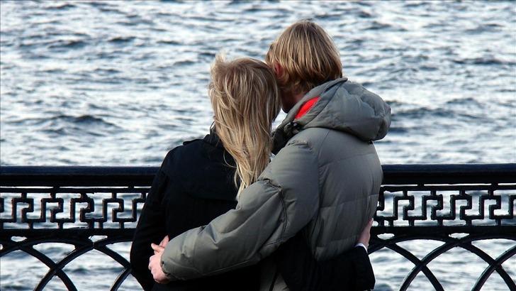 Kadınlara göre en çekici erkek özelliği! Renkli göz ve geniş omuzdan önce o geliyor... Şaşırtan sonuç G3