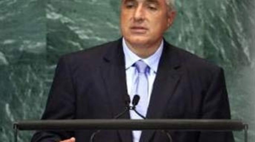 T&uuml;rk heyetine k&uuml;stah tavır!