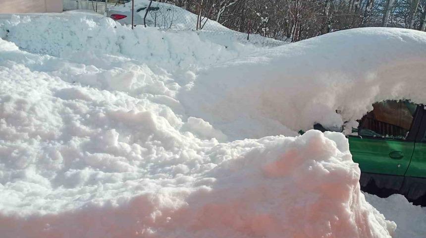 Posof’ta karla mücadele çalışmaları sürüyor