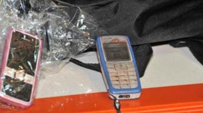 Kanlı cep telefonu yakalattı