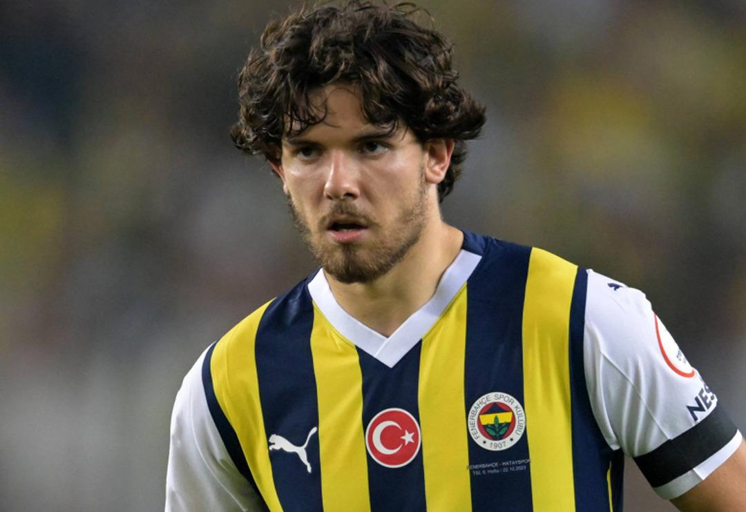 Ali Ko&ccedil;'tan kolay kolay g&ouml;r&uuml;lmeyecek itiraf! Ferdi Kadıoğlu'nun sezon sonunda takımdan ayrılacağını canlı yayında a&ccedil;ıkladı!