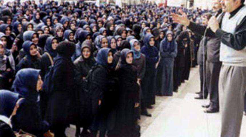 İmam Hatiplilerin &ouml;n&uuml;ndeki engel kalkıyor