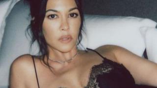 Kourtney Kardashian'ın kocasından olay pozlar! Karısının iç çamaşırlı pozlarını paylaştı