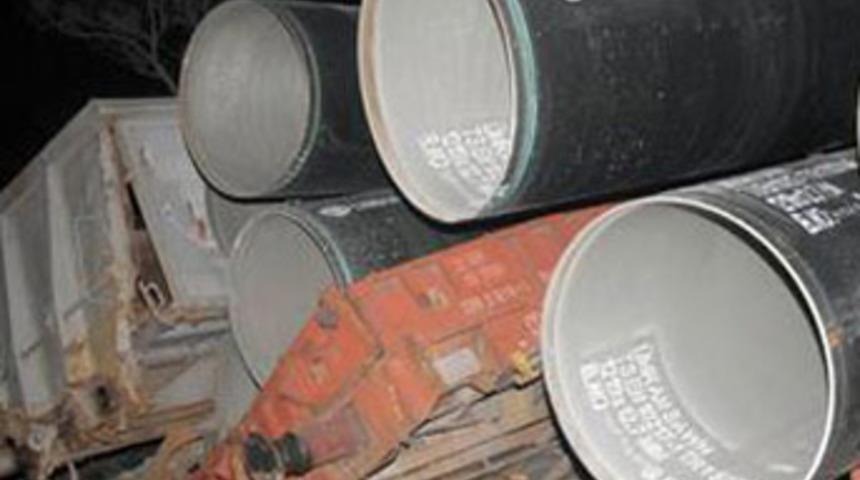 Flaş...Y&uuml;k treni raydan &ccedil;ıktı