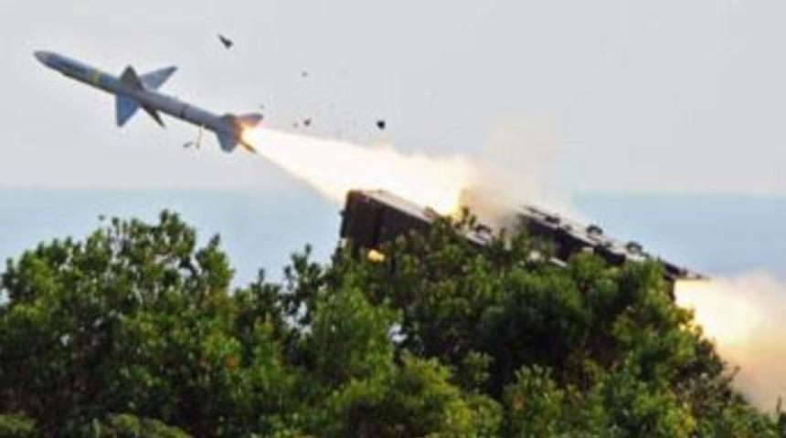 Çin'e gözdağı verecekti, rezil oldu