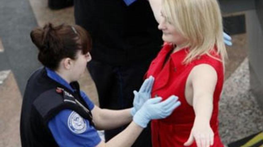 ABD'de 'dokunma' isyanı b&uuml;y&uuml;yor