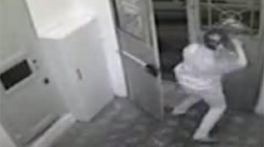 Fransız kadına kapka&ccedil; şoku!