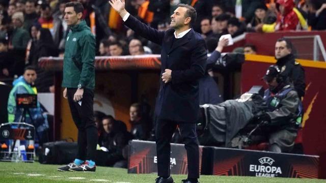 Galatasaray'da sakatlık şoku! Kaan Ayhan 55. dakikada yaşadığı sakatlık sonrası oyuna devam edemedi