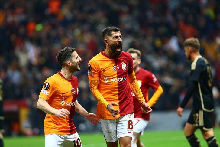 SON DAKİKA: Galatasaray'ın Icardi'si var! 2 kırmızı kart, 1 direk, 5 gol... Sarı-Kırmızılılar galibiyeti 90+1'de aldı G4