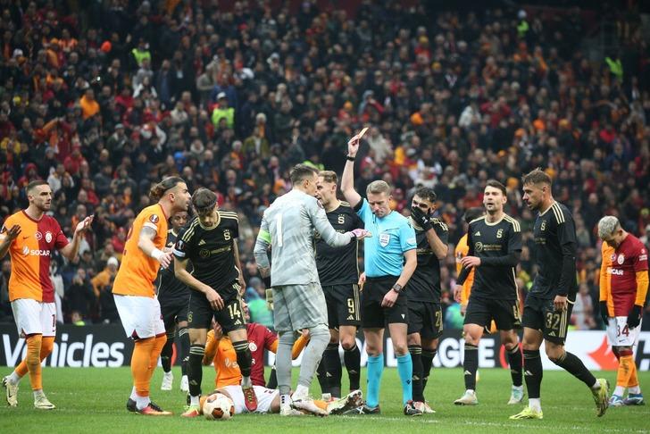 SON DAKİKA: Galatasaray'ın Icardi'si var! 2 kırmızı kart, 1 direk, 5 gol... Sarı-Kırmızılılar galibiyeti 90+1'de aldı G5