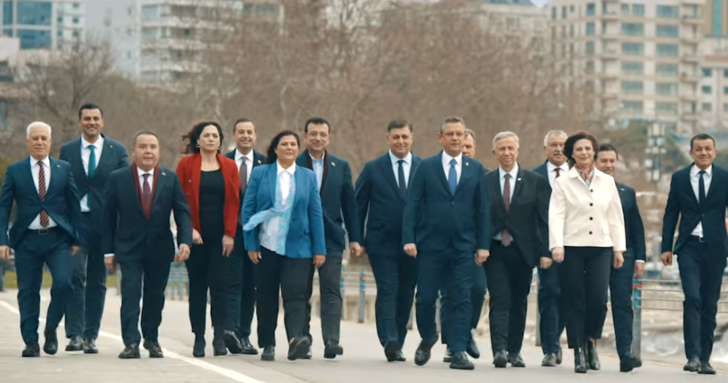 CHP'nin yeni reklamı gündem oldu! Adaylığı tartışma konusu olan Hatay Büyükşehir Belediye Başkanı Lütfü Savaş'a yer verilmedi G1