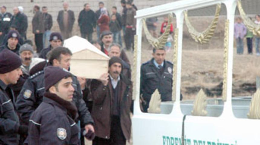 Van'da kayıp &ccedil;ocuk &ouml;l&uuml; bulundu