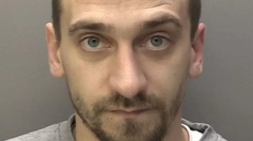 Kendisini fuhuş yapmaya zorlayan sevgilisinden kaçmayı başardı! Tüyler ürperten detaylar... Esaret, fuhuş, kara para aklama... 