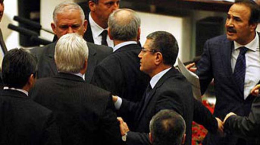 Torba yasası vekillerin tansiyonunu &ccedil;ıkardı