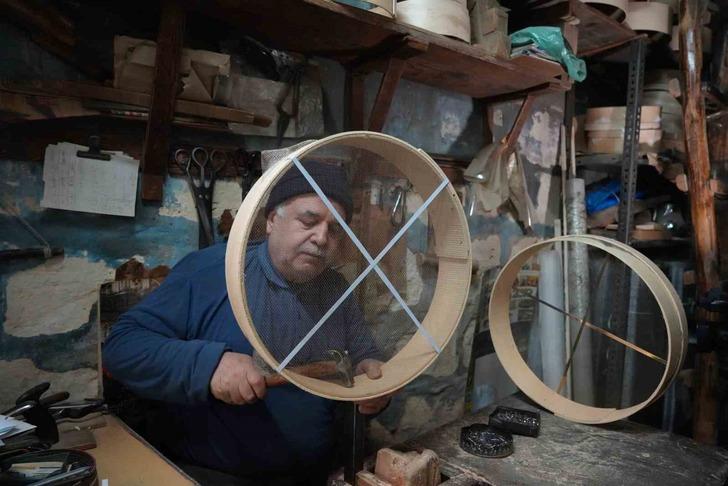 "GÜNDE 400 ADET YAPIYORDUK. ŞİMDİ GÜNDE 1 ADET BİLE YAPAMAZ HALE GELDİK"