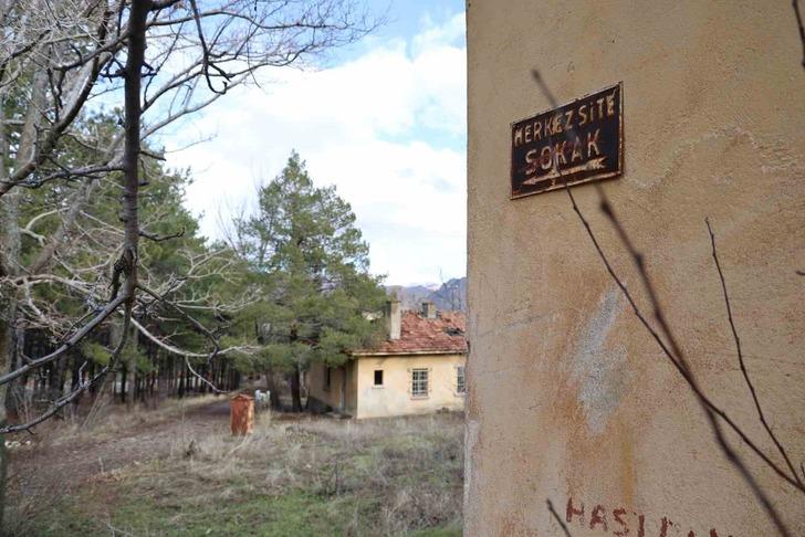 'Küçük Paris' diyorlardı! Geçmişin modern şehri... Herkesin gözdesi, sanatçıların akın ettiği Sivas'taki o yer şimdi terk edilen Çernobil gibi G3