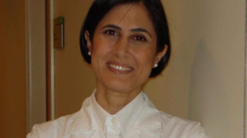 Akne neden erişkin yaşta kadınları etkiliyor?