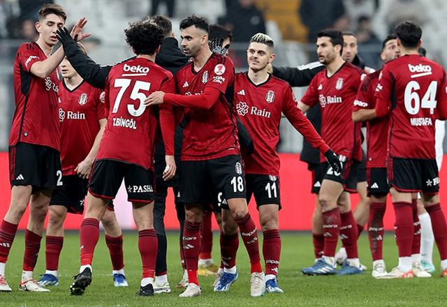 Beşiktaş'ta Amir Hadziahmetovic'in lisansı donduruldu