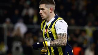 Fenerbahçe'de 2 futbolcunun lisansı askıya alındı! Piyango Luan Peres ve Ryan Kent'e vurdu...
