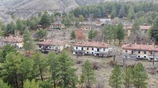 'Küçük Paris' diyorlardı! Geçmişin modern şehri... Herkesin gözdesi, sanatçıların akın ettiği Sivas'taki o yer şimdi terk edilen Çernobil gibi