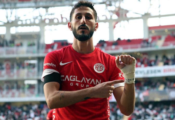 İsrail'e destek verdiği için gözaltına alınan Antalyaspor'un futbolcusu Sagiv Jehezkel, Akdeniz ekibinin başına bela oldu 18438107-728xauto