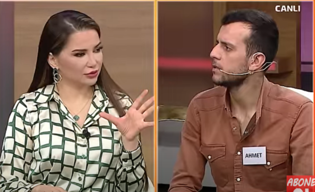 'Kayımvalidem ve eşim m&uuml;stehcen g&ouml;r&uuml;nt&uuml;ler izliyor' deyince ortalık karıştı! Esra Ezmeci'deki itiraf herkesi şoke etti! 'Utanma yok mu sizde?'