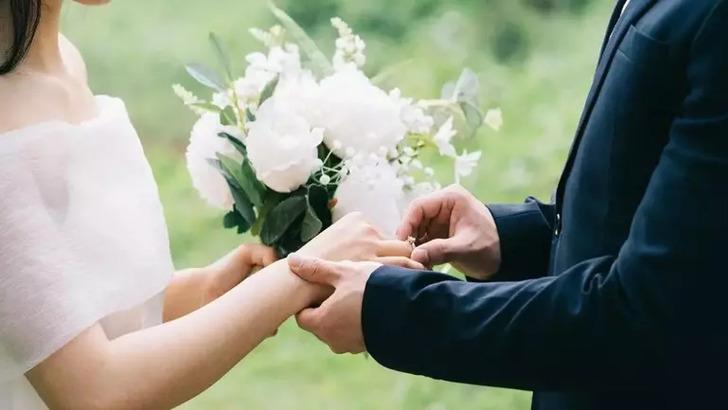 İBB'den evlenecek çiftlere hibe desteği: 15 bin TL'ye yükseltildi, şartlar neler? G4