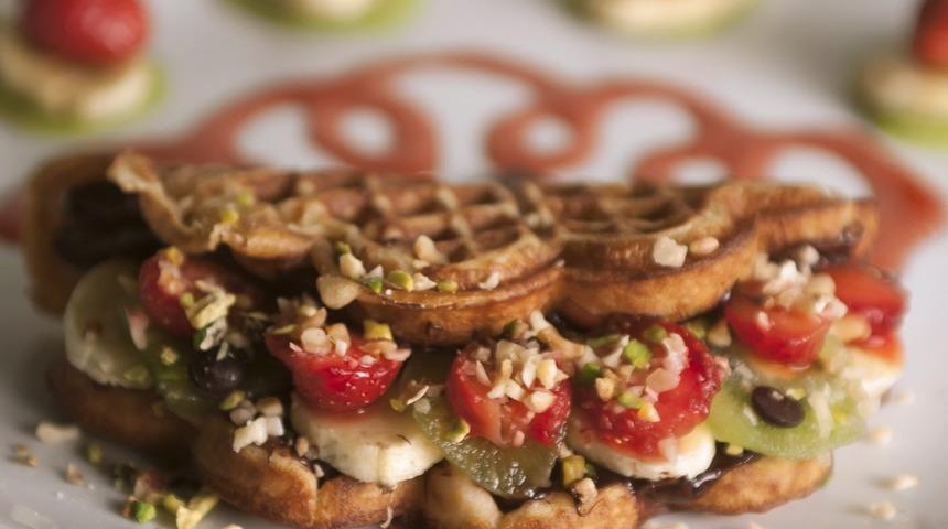 İki kişilik waffle tarifi! Kolay ve pratik 2 kişilik waffle nasıl yapılır, malzemeleri neler? İşte püf noktası...