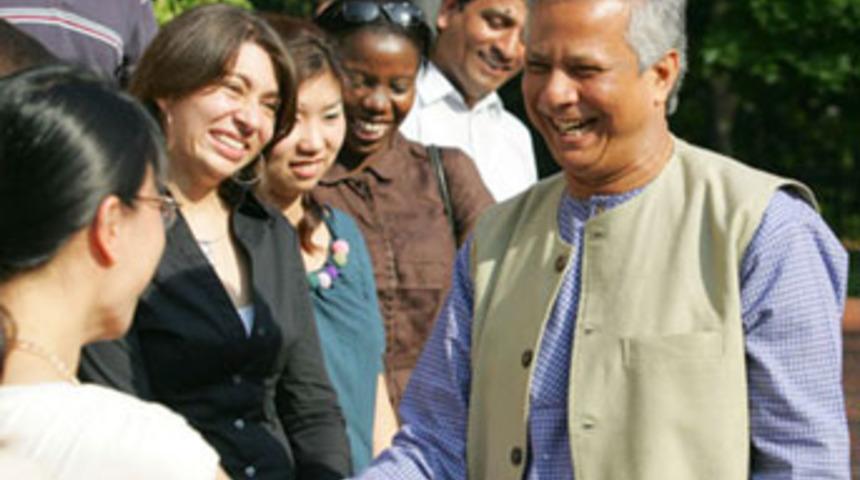 D&uuml;n kahramandı bug&uuml;n...