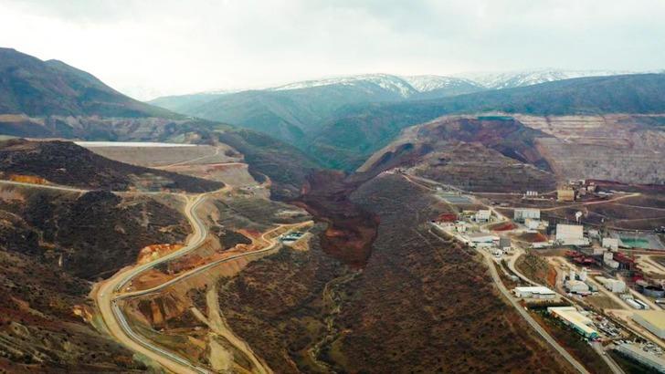 130’ar bin lira verip imzalatmışlar! Erzincan'daki maden faciasında yeni detaylar... Anagold Madencilik'le ilgili belgeleri de paylaştı