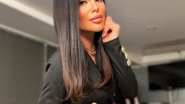 Önce paylaştı, sonra sildi! Bircan Bali'nin photoshopsuz hali sosyal medyanın diline düştü 